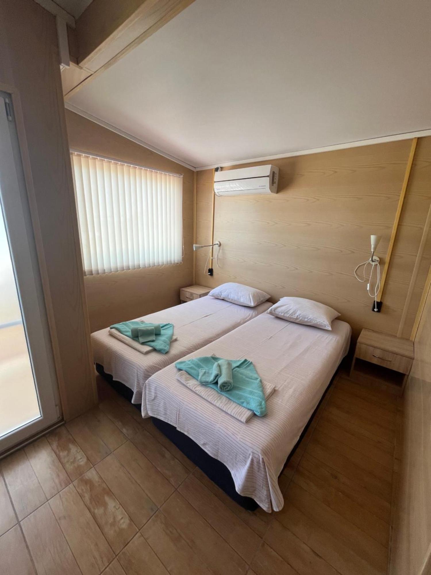 Family Hotel Globus Golden Sands Esterno foto