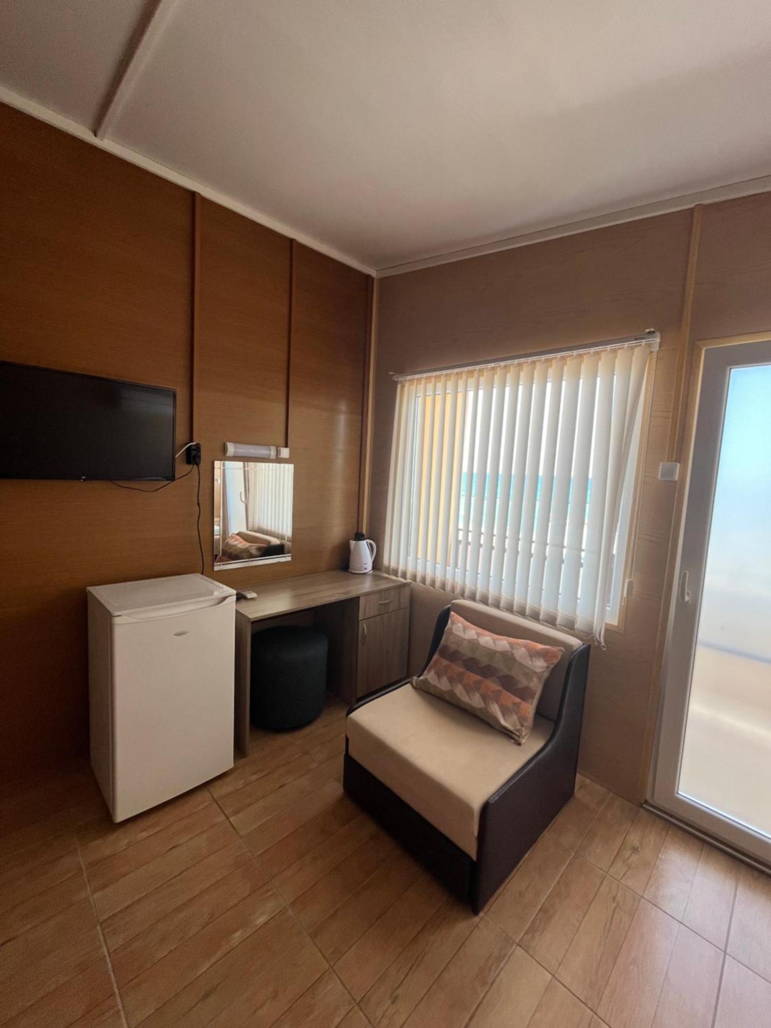 Family Hotel Globus Golden Sands Esterno foto