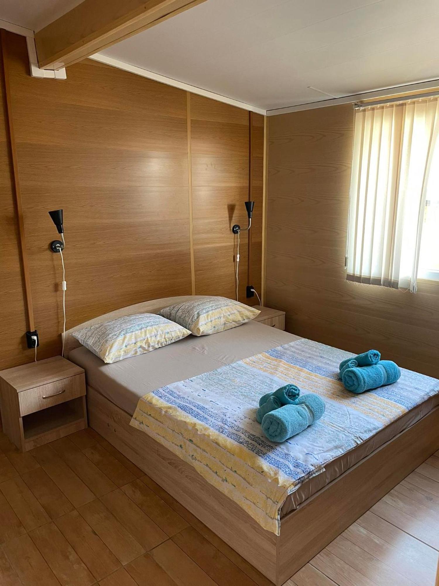Family Hotel Globus Golden Sands Esterno foto