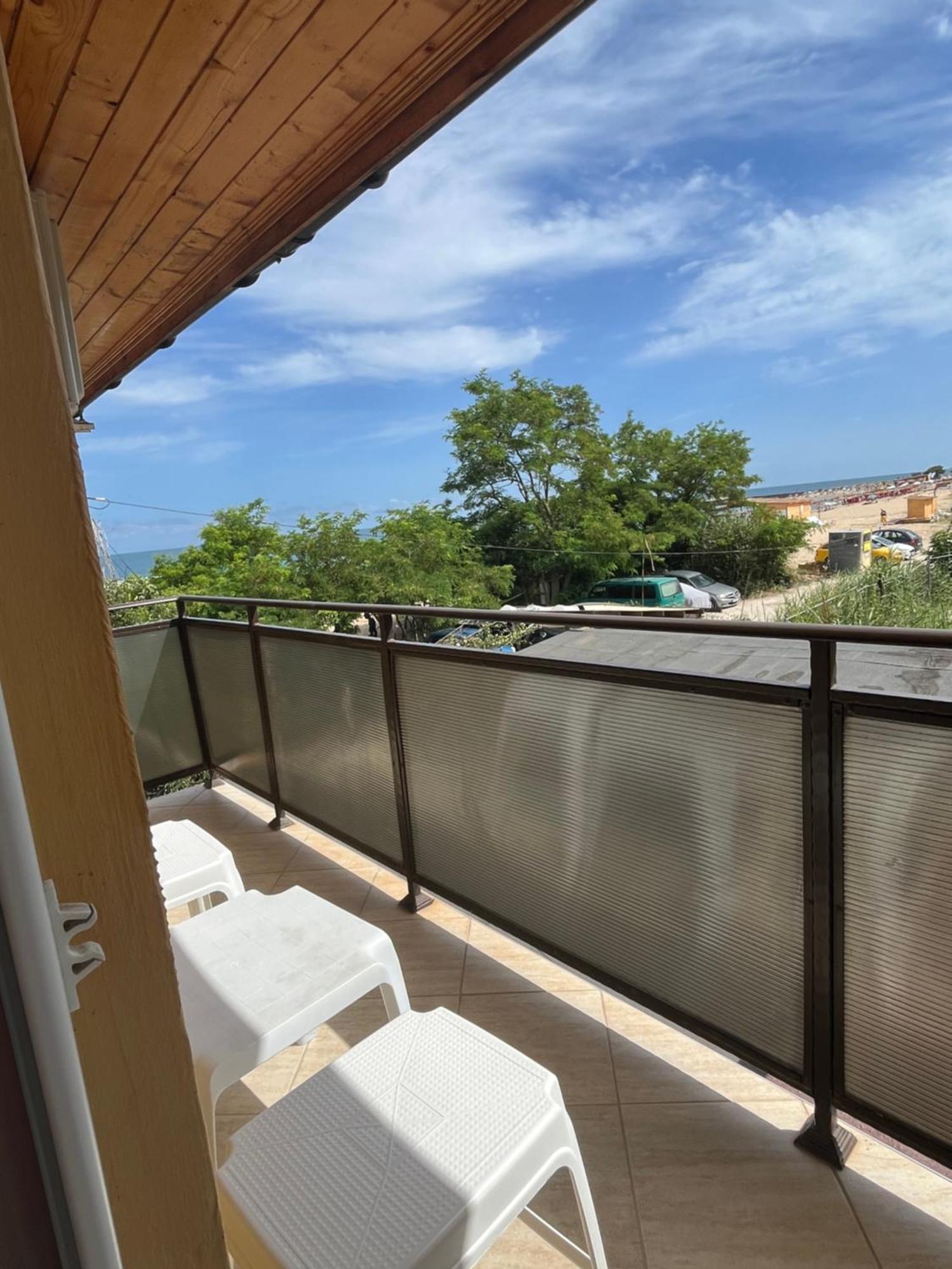 Family Hotel Globus Golden Sands Esterno foto
