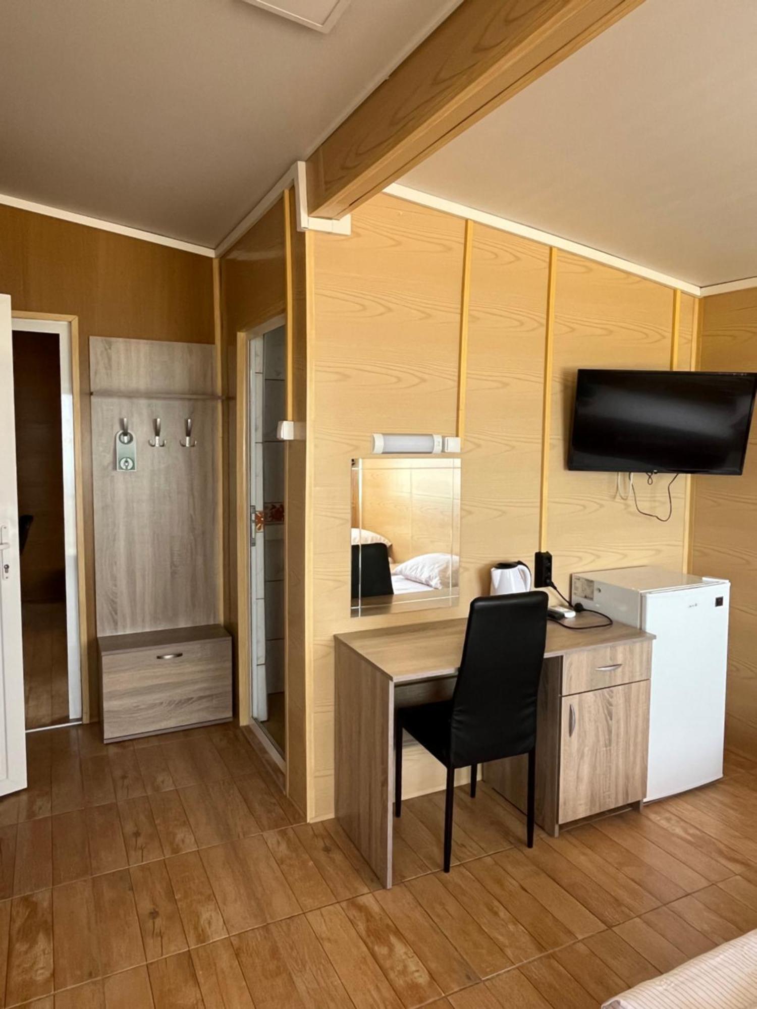 Family Hotel Globus Golden Sands Esterno foto